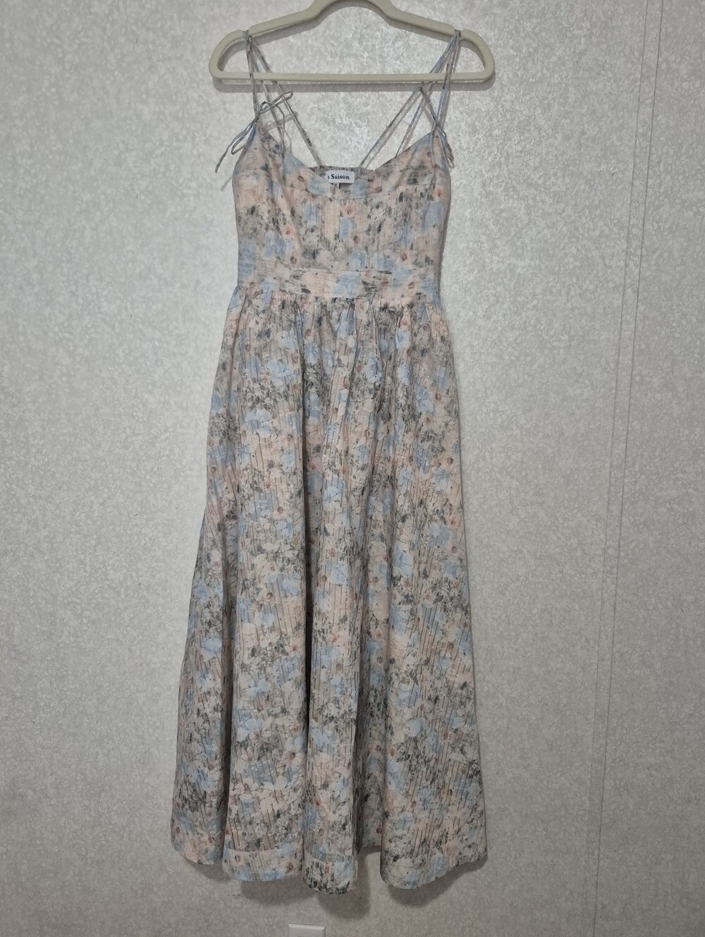 En Saison Pastel Floral Tie-Shoulder Maxi Dress in Blue and Blush..Size:M - Picture 4 of 14